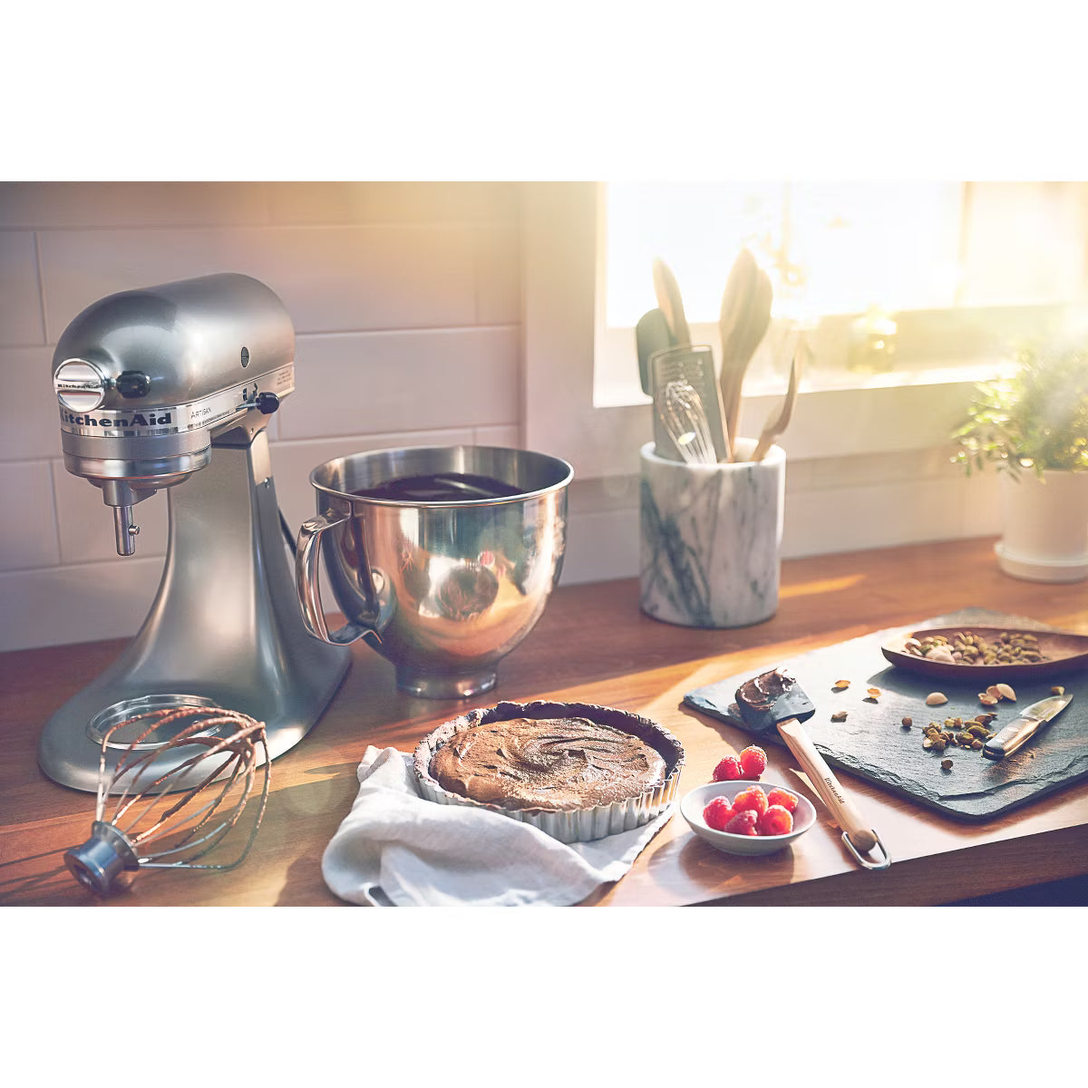 Stand Mixer – 10-Speed Stand Mixer Contour : 325W – Silver
