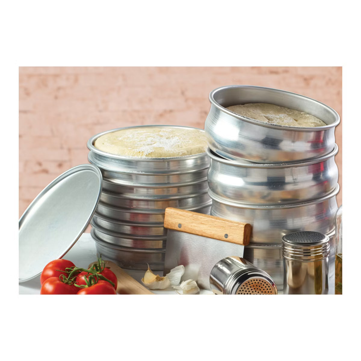 Pizza Pan – Stackable Pizza-Dough Pan, Aluminum, 48 Ounce – Silver