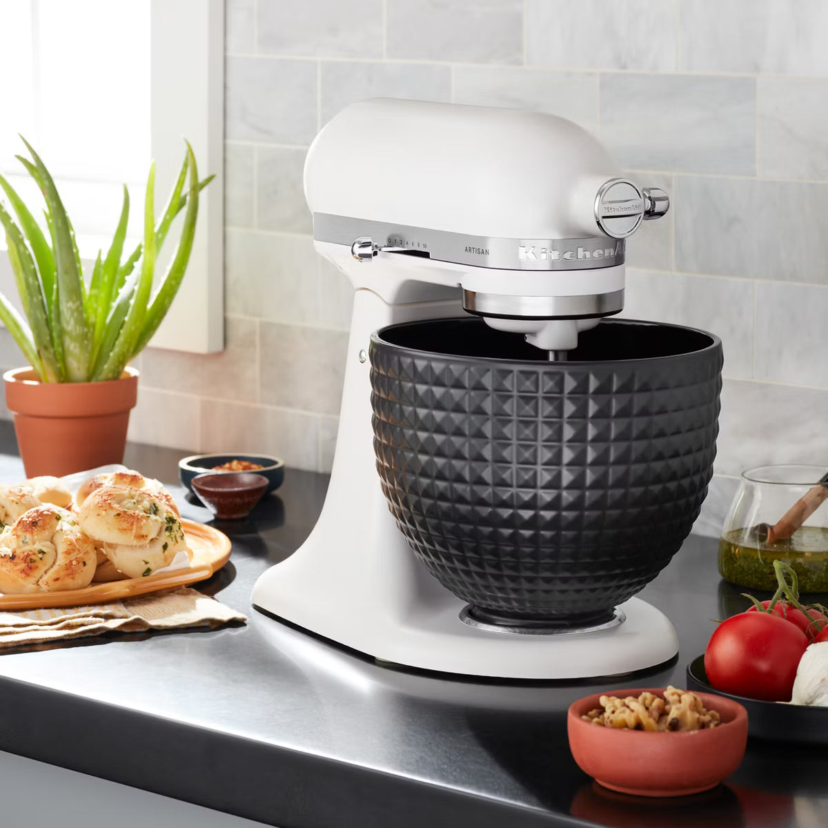 Mixer Accessory – 5qt Studded Ceramic Bowl – Black