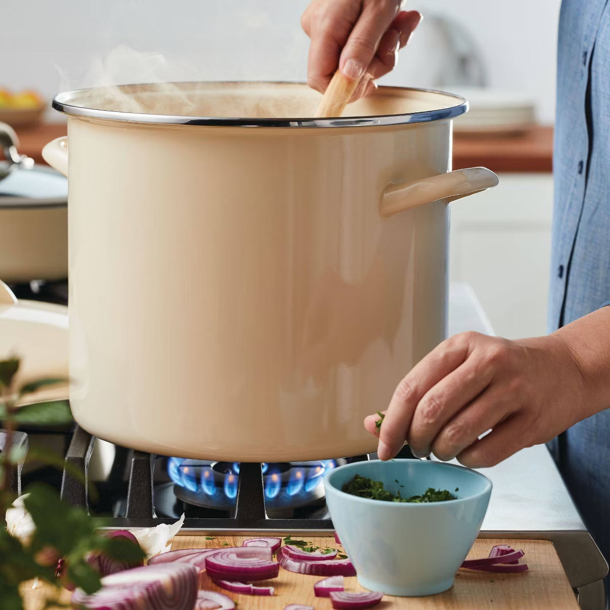 Stock Pot – 12qt Enamel-on-Steel Induction Stockpot – Beige