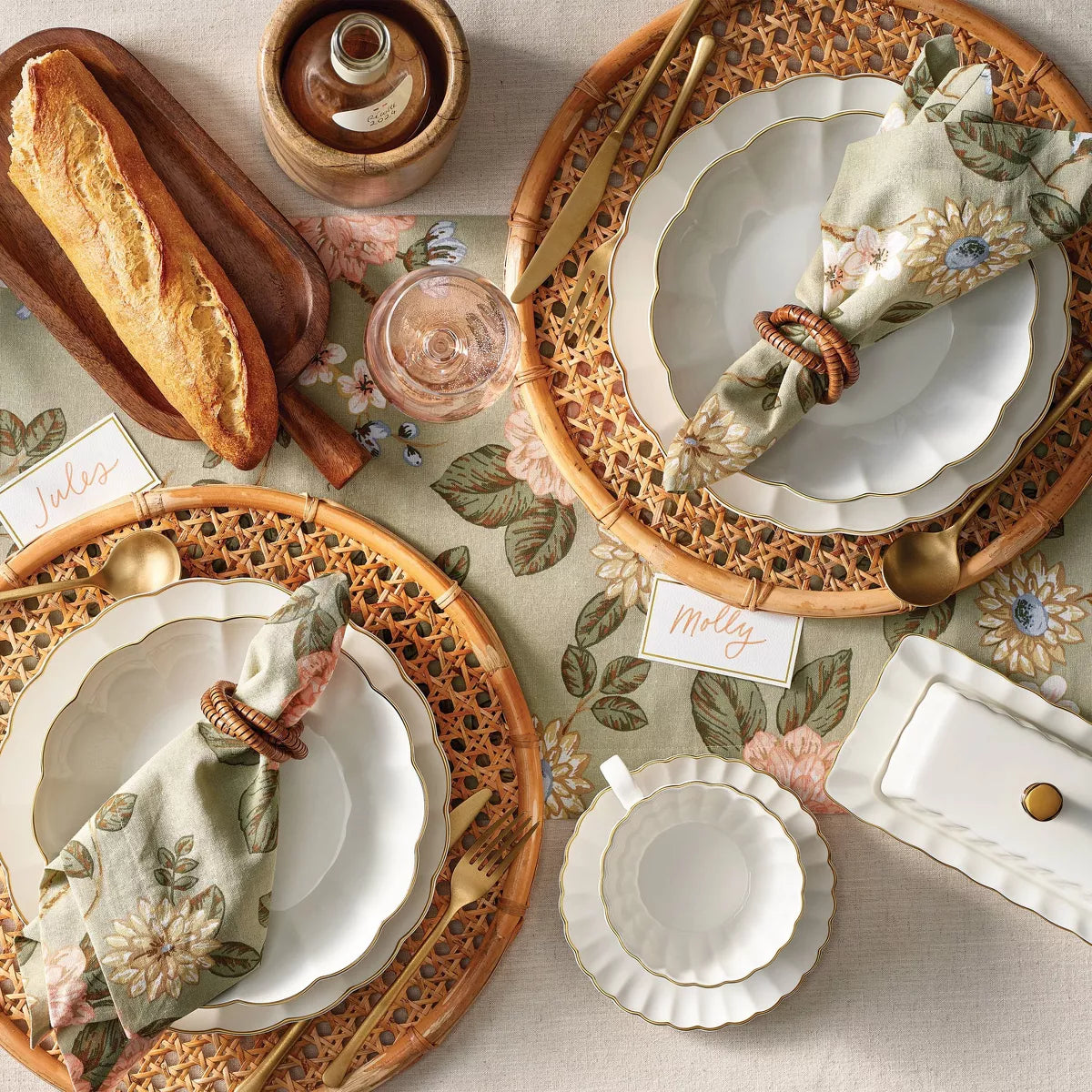 Dinner Plate – Culinvaro 0.5" Stoneware Scalloped Dinner Plate Gold Rim