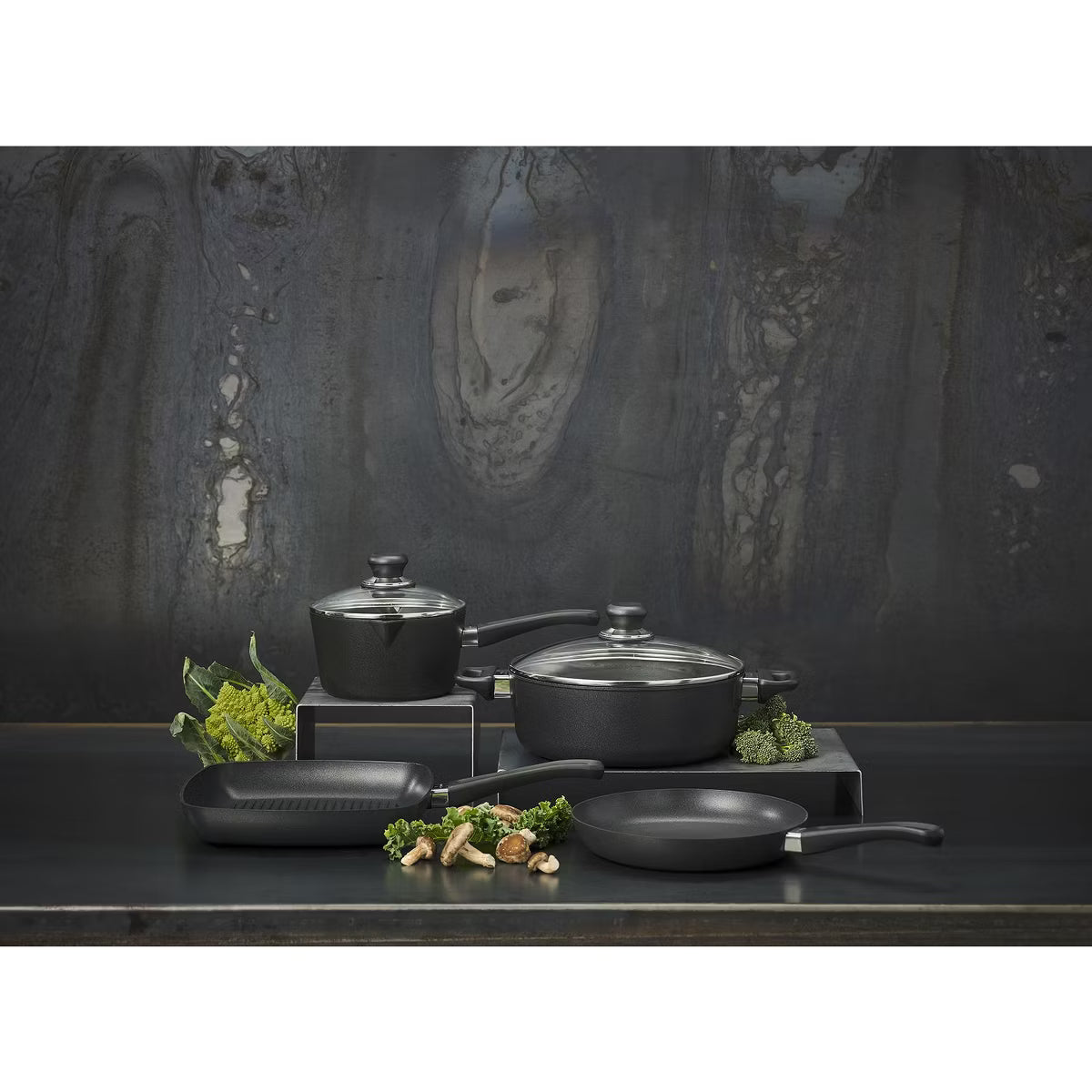 Saucepan – Classic Induction 2 Qt. Saucepan – Black