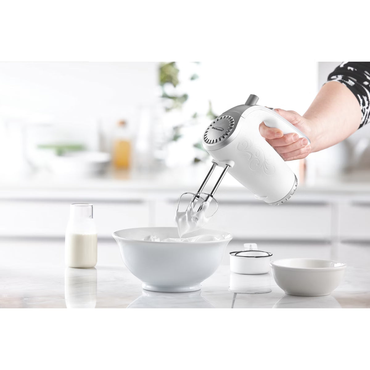 Hand Mixer – Lightweight 5-Speed Electric Hand Mixer – White