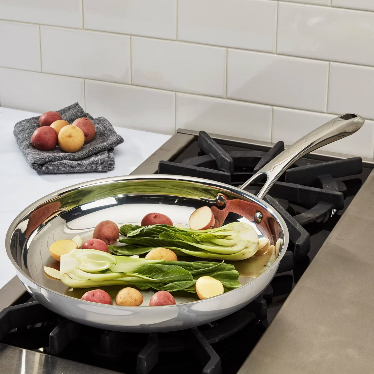 Skillet – Classic 12" Skillet - 8322-30: Oven & Broiler Safe – Silver