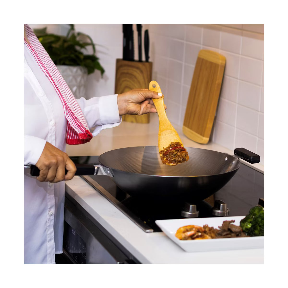 Wok – 14-Inch Uncoated Carbon Steel Flat Bottom Wok – Silver