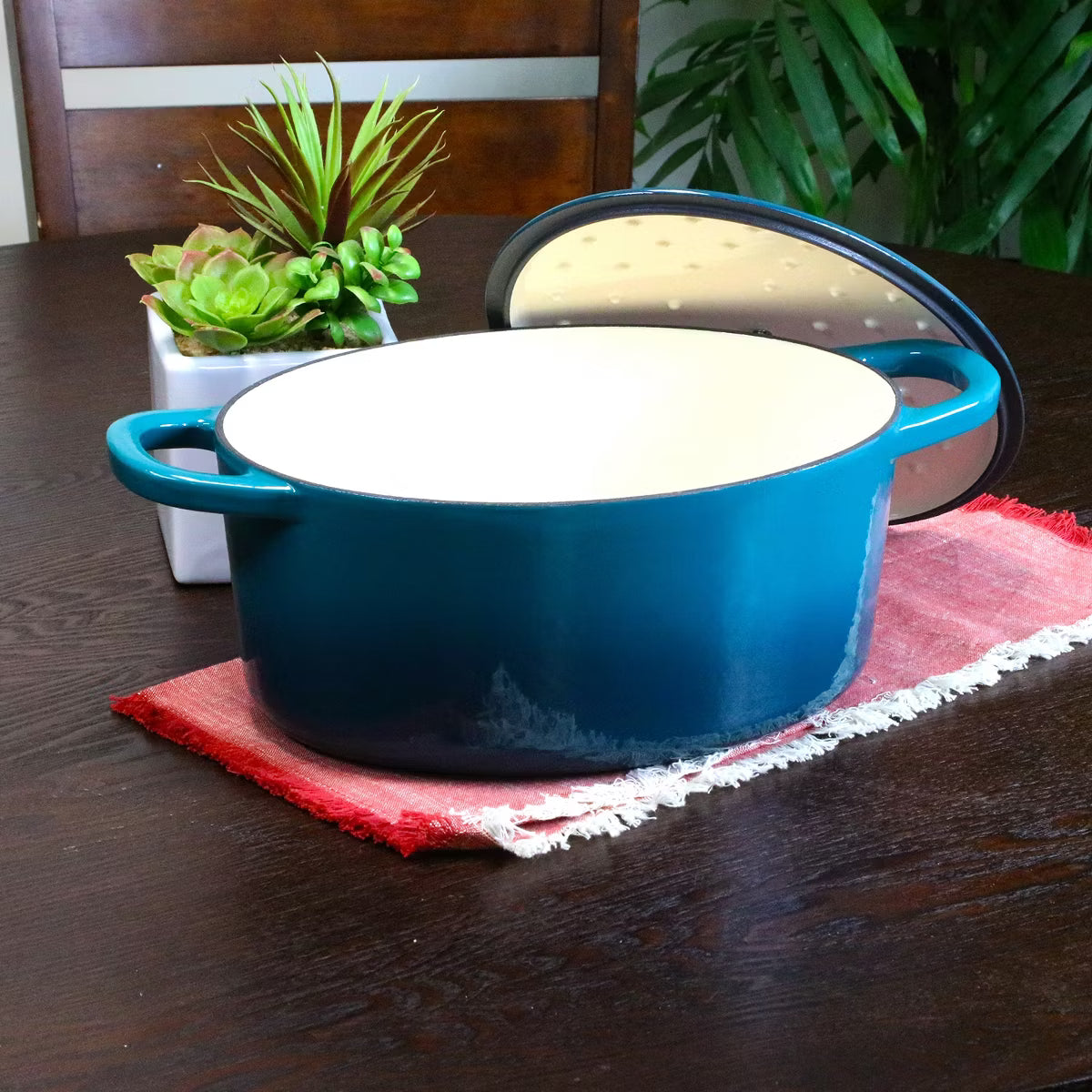 Dutch Oven – 7 Quart Enameled Cast Iron Oval Dutch Oven – Navy