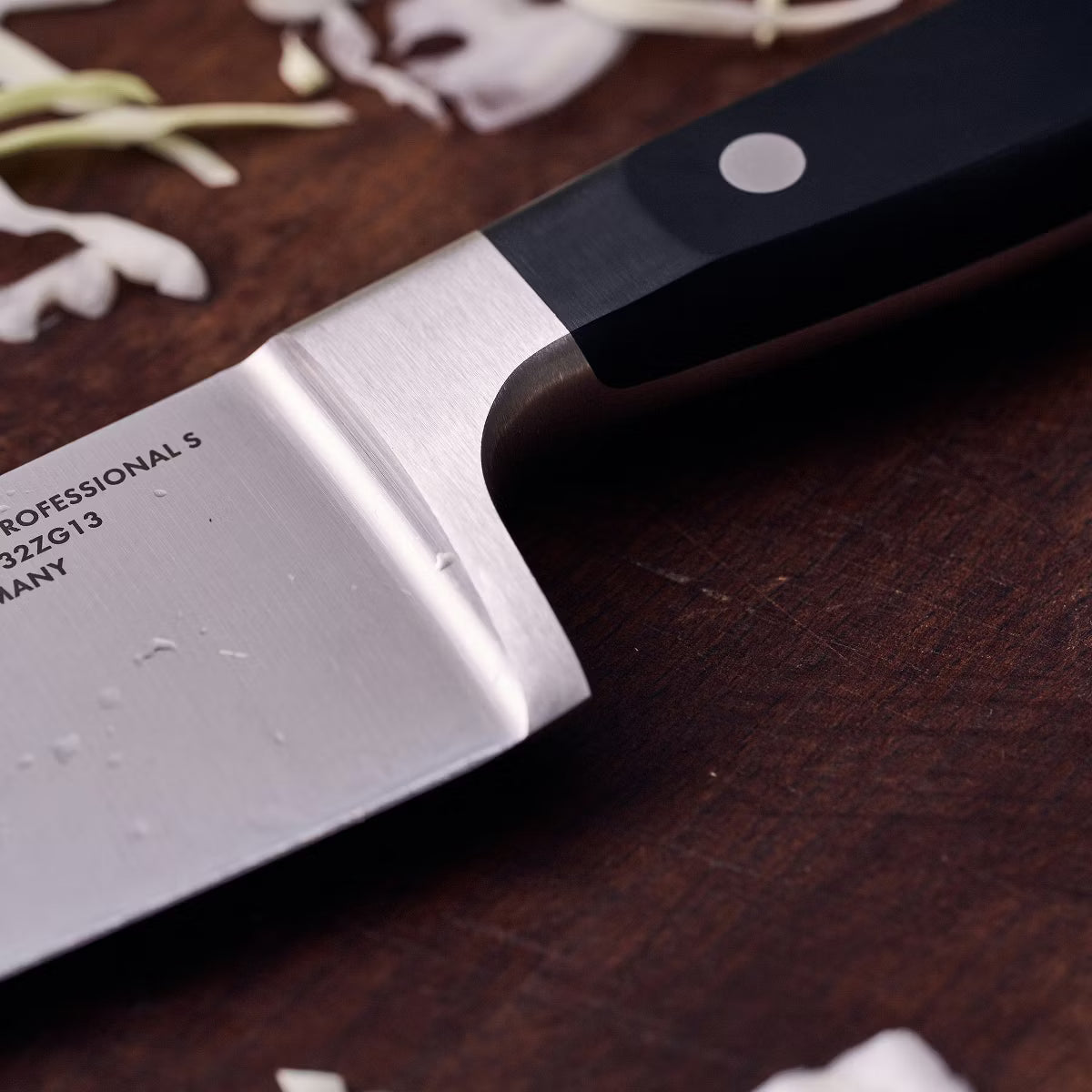 PROFESSIONAL S 8-INCH, CHEF'S KNIFE
