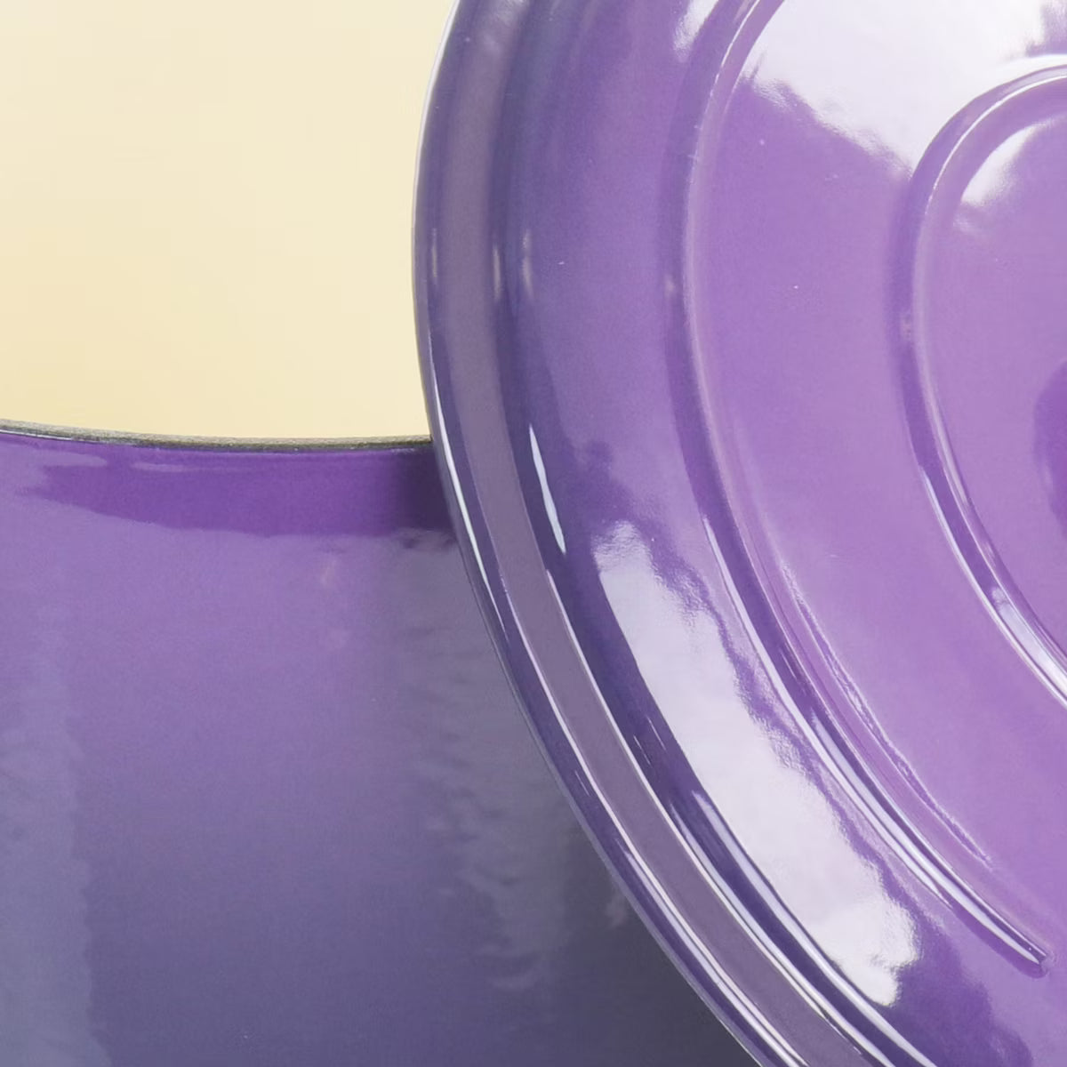 Dutch Oven – 2 Piece 7 Quart Enameled Cast Iron Dutch Oven with Lid – Purple