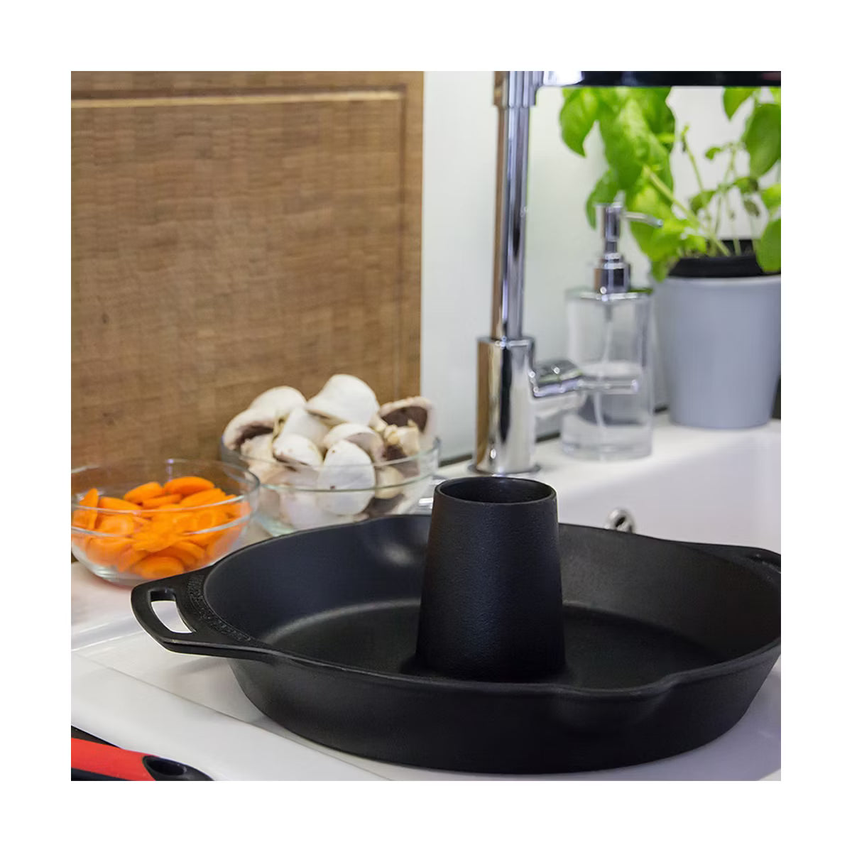 Roasting Pan – Cast Iron Roasting Cookware for Oven or Grill – Black