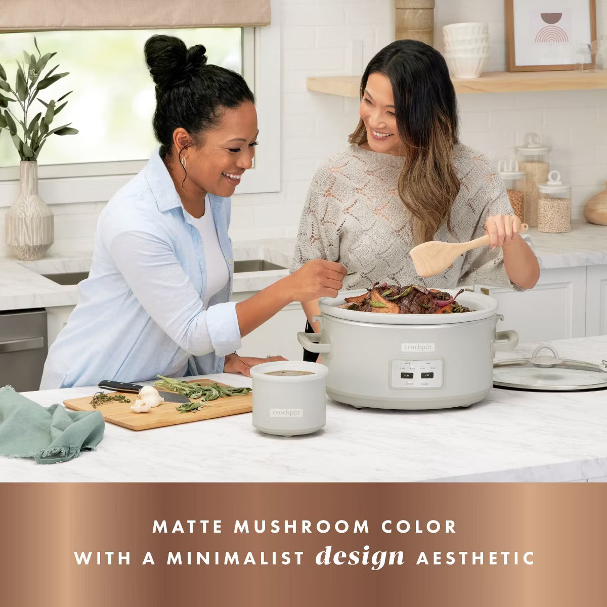 Slow Cooker – Designer Series 7qt Slow Cooker with Bonus Little Dipper Mushroom – White