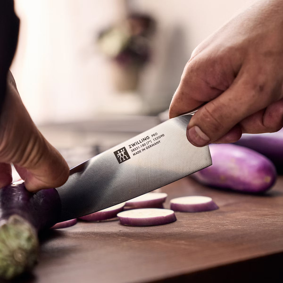 Pro Le Blanc 7-inch Chef's Knife